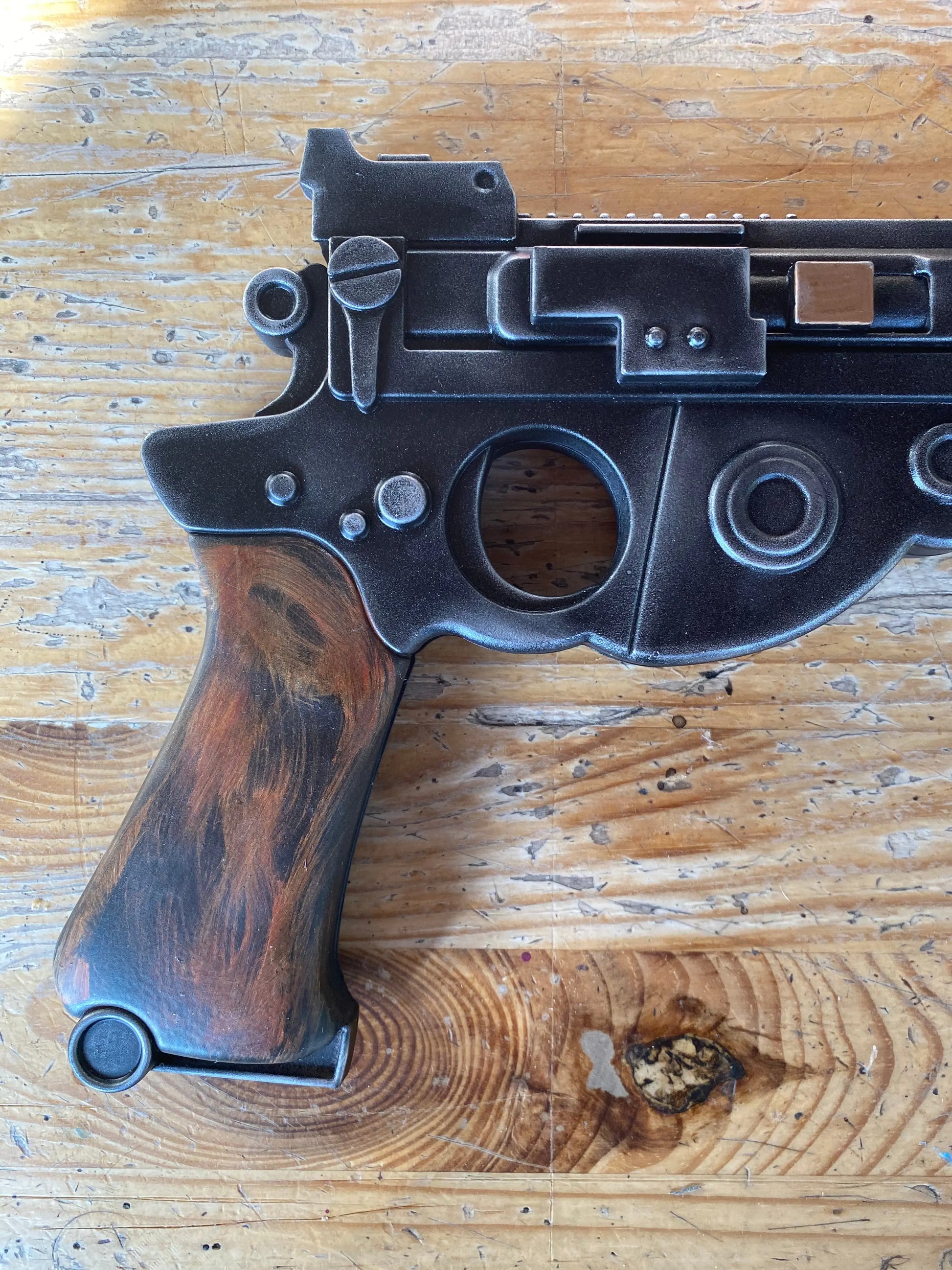 Mandalorian Blaster Star Wars IB-94, Cosplay prop and display - Geek House Creations