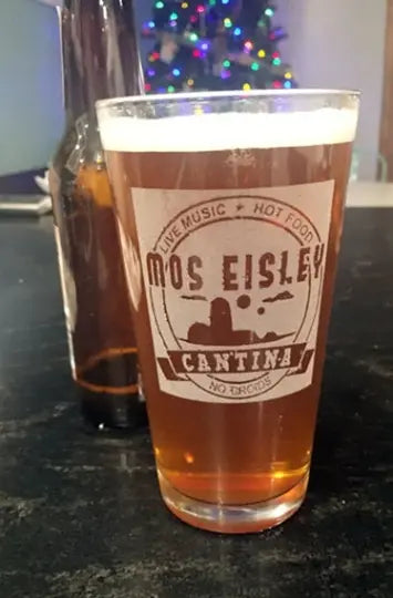 Mos Eisley Cantina Pint Glass, fan art - Geek House Creations